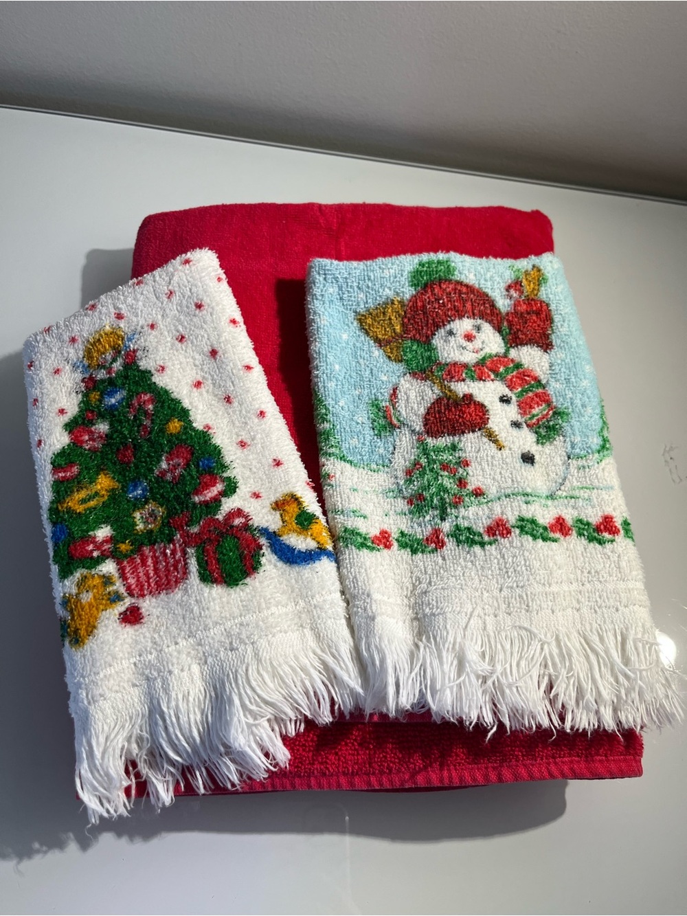 3 pc set Holiday Snowman & Tree Decorative Hand Towels and red Bath Towel